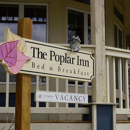 The Poplar Inn Banff Exterior foto