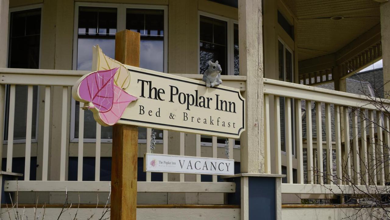 The Poplar Inn Banff Exterior foto